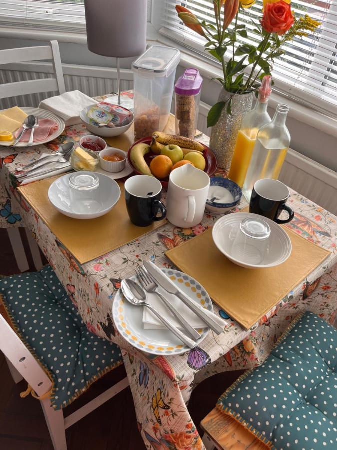 Home From Home Cosy B&B Londen Buitenkant foto