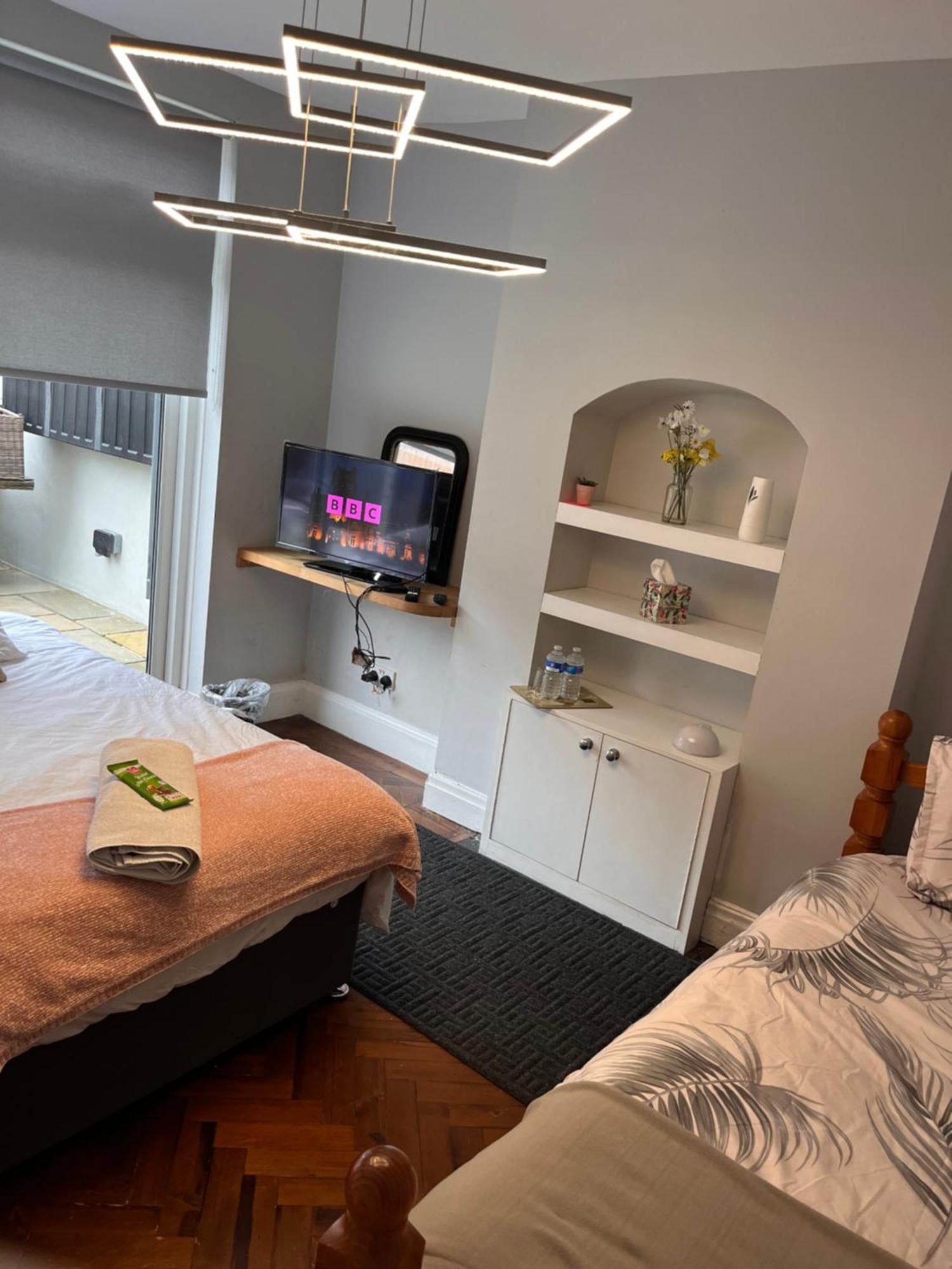 Home From Home Cosy B&B Londen Buitenkant foto