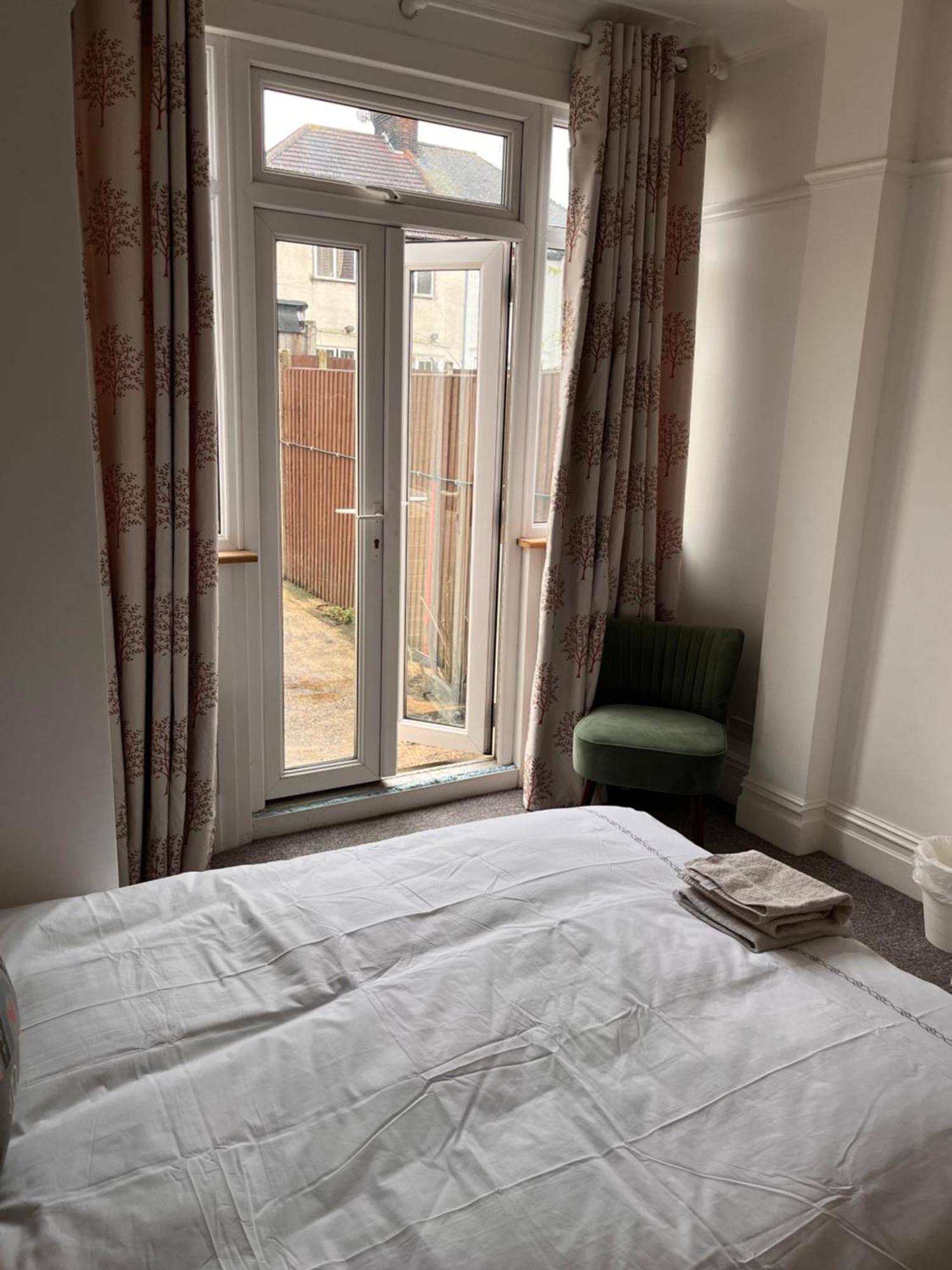 Home From Home Cosy B&B Londen Buitenkant foto